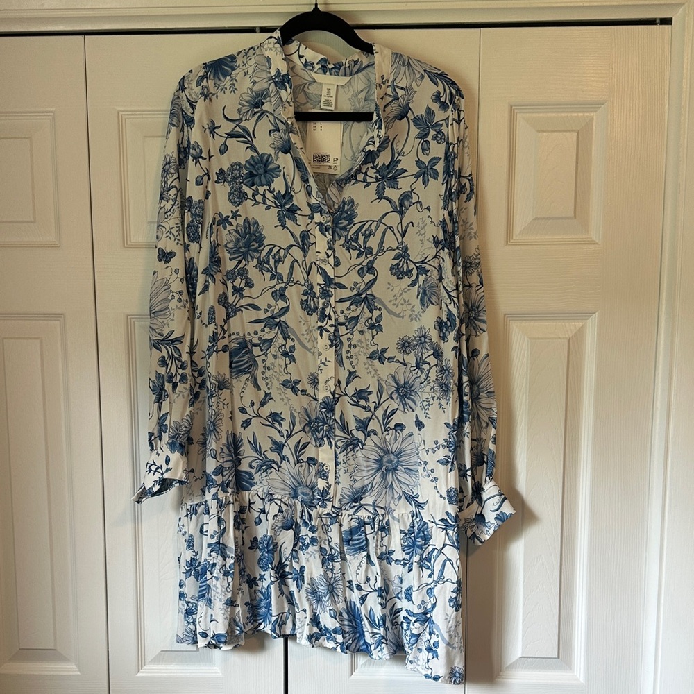 H&M Blue and White Floral Blouse